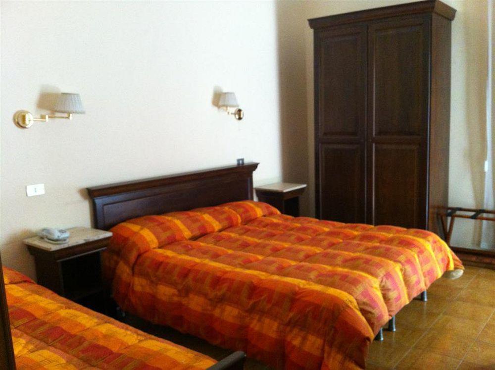Cappello Hotel Lecce Buitenkant foto