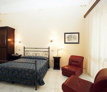 Cappello Hotel Lecce Buitenkant foto
