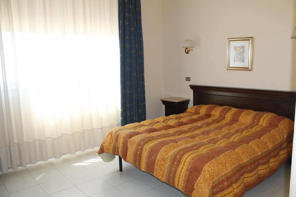 Cappello Hotel Lecce Buitenkant foto